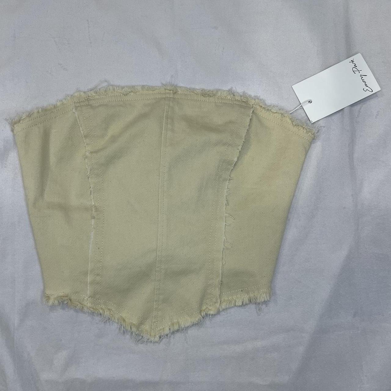 item listed by aleexxaa