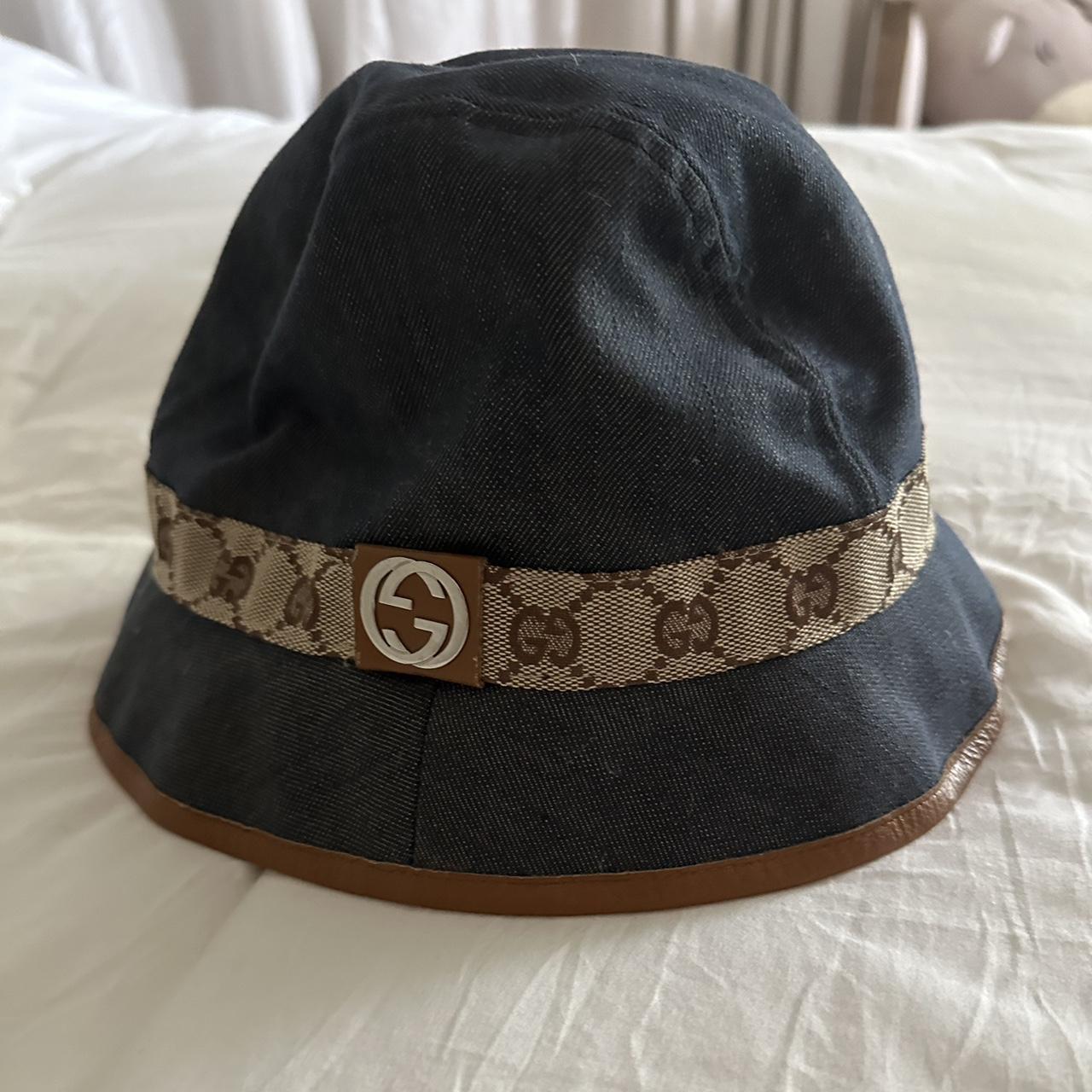 vintage gucci bucket hat fits an adult head
