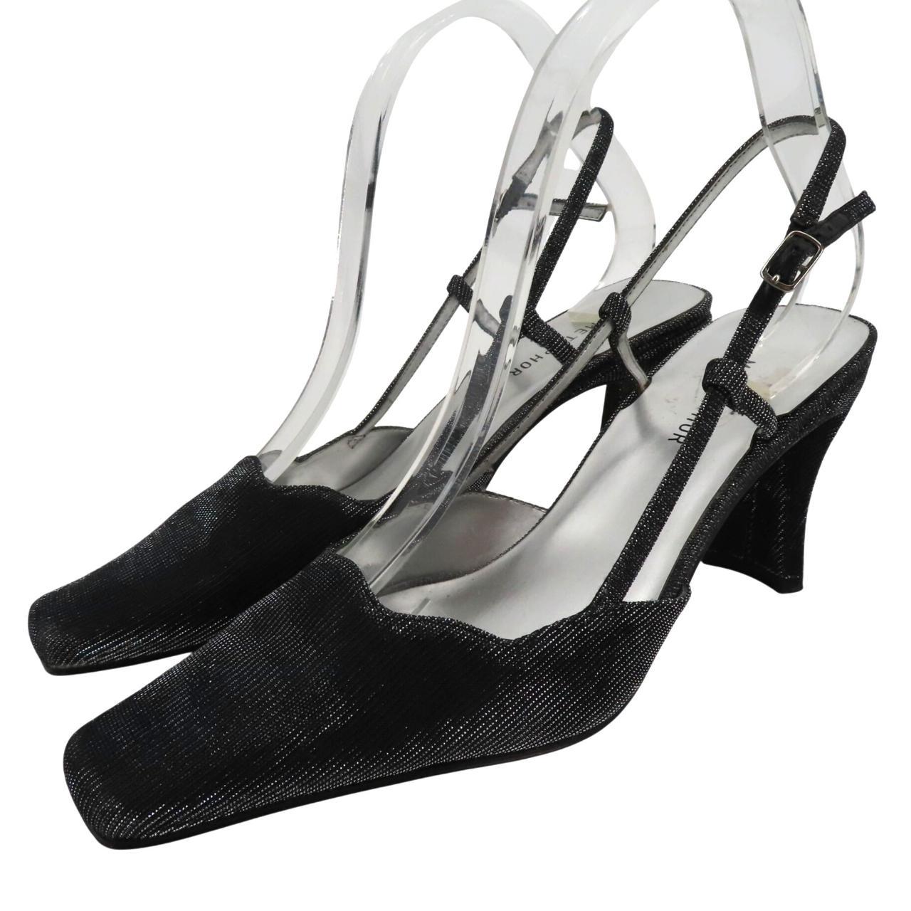 item listed by thecastoffqueen