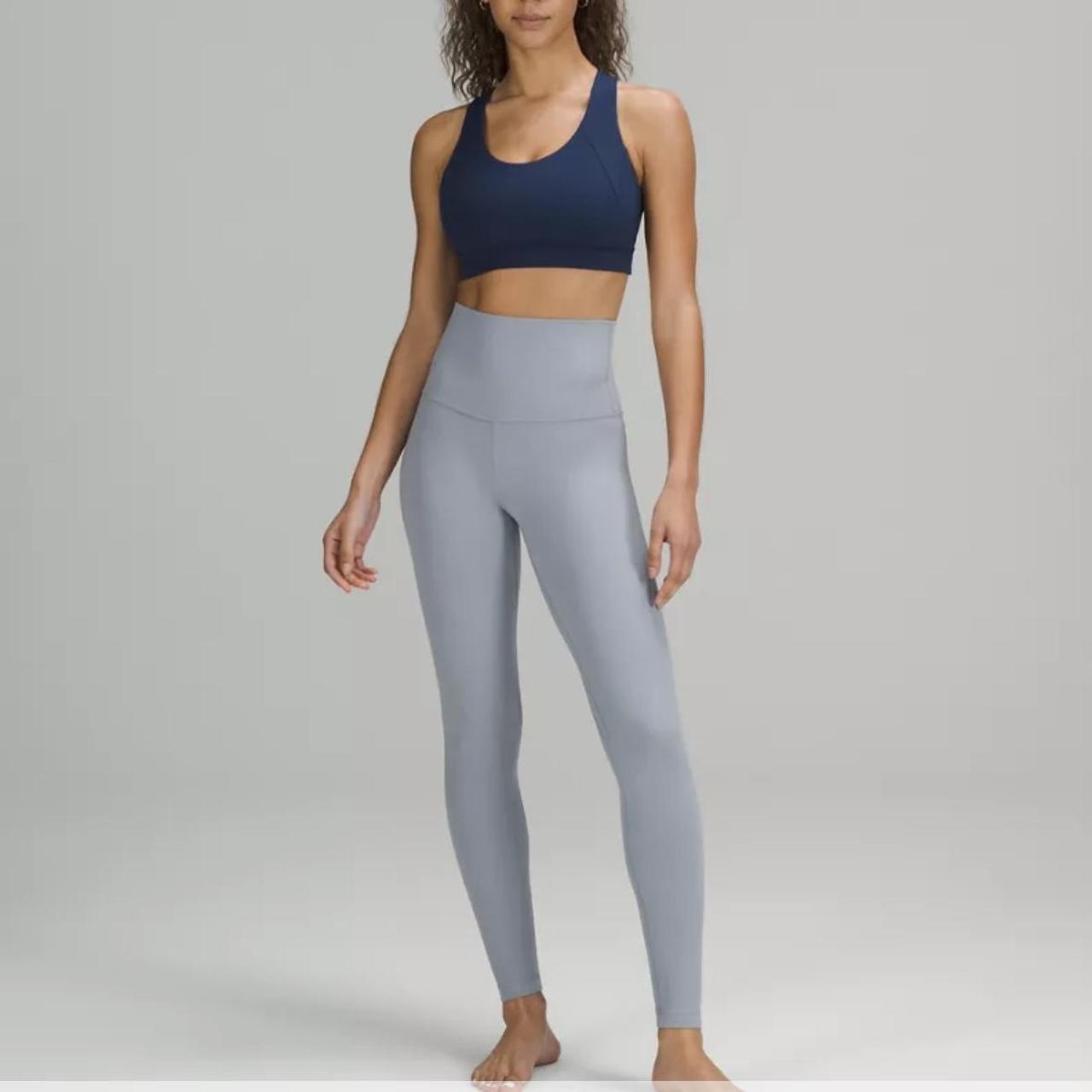 8 items Lululemon size 6 retailer