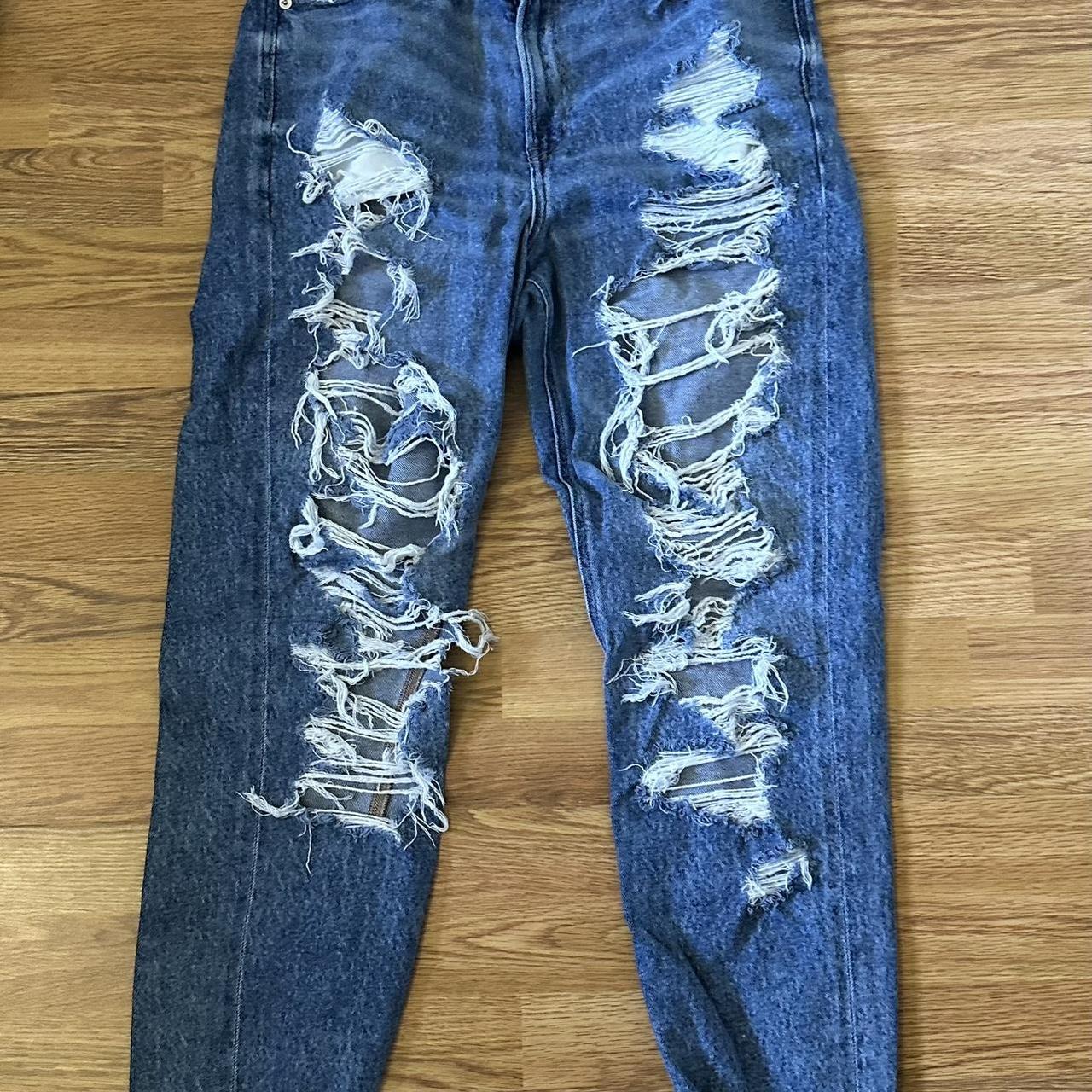 American eagle shops ripped jeans in the back