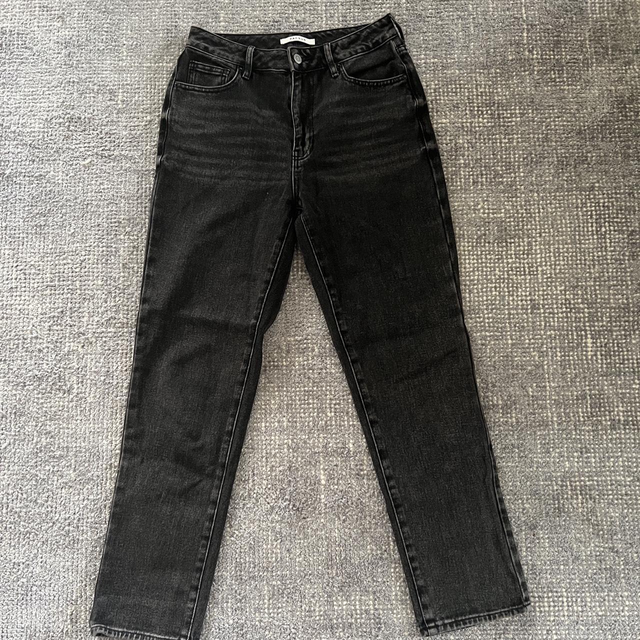 Size 26 PacSun black mom jeans! Perfect