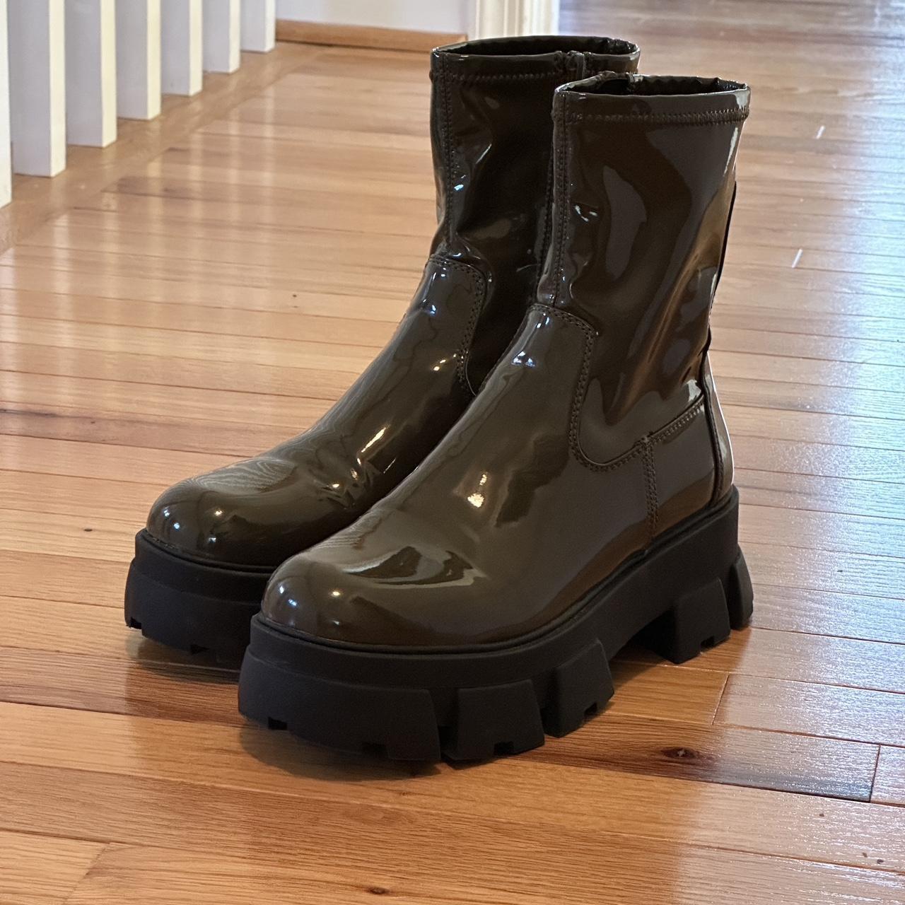 khaki green boots womens