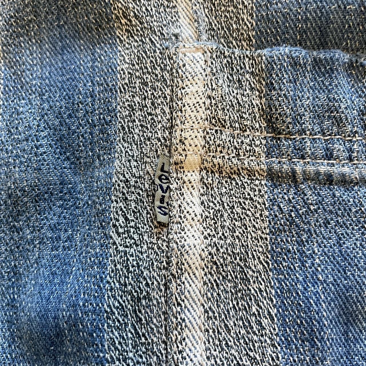 Levi's NFL Dual Pocket Plaid Blue Button Up Flannel - Depop