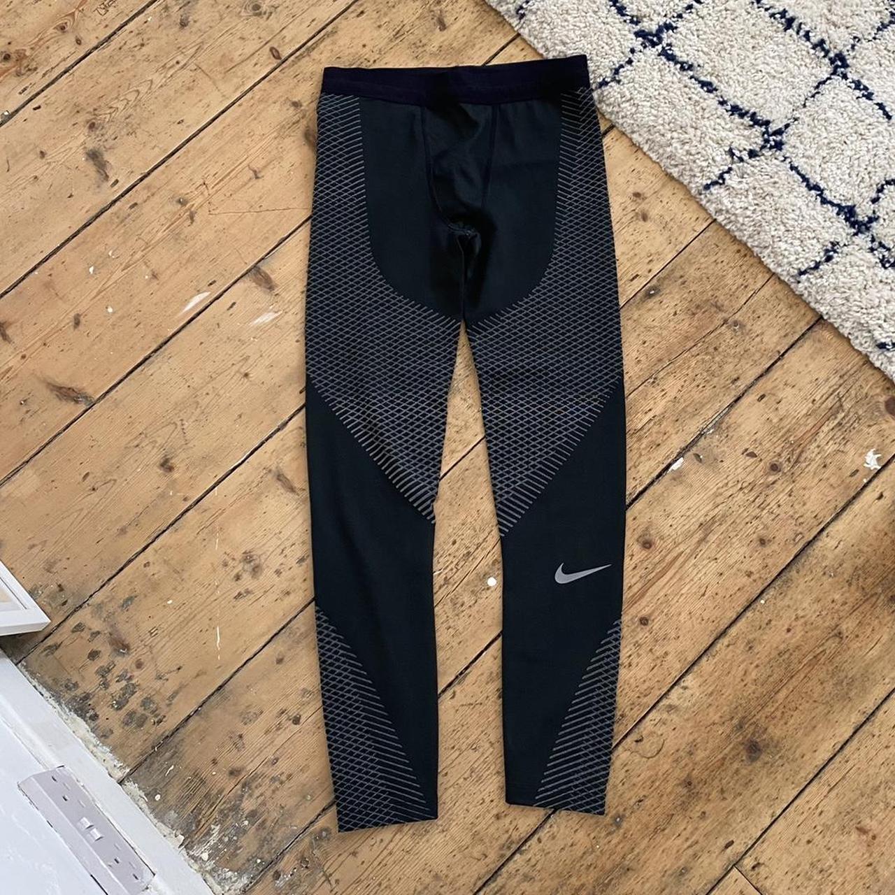nike zonal strength leggings