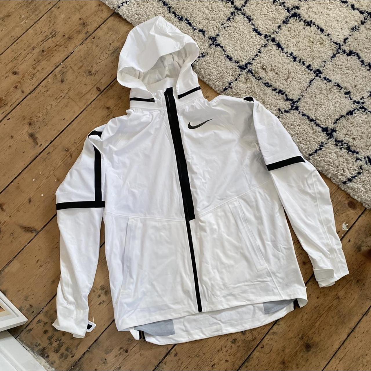 Nike Men's White Jacket Depop