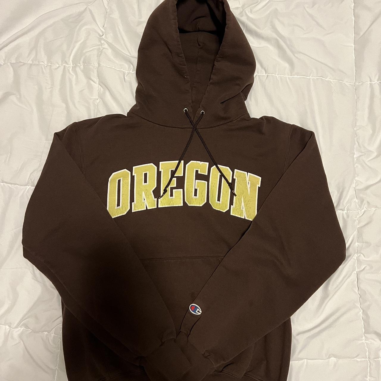Champion Small Logo Hoodie in tan-Brown