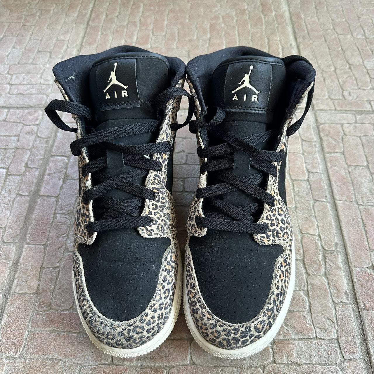 womens size 8 air jordan 1