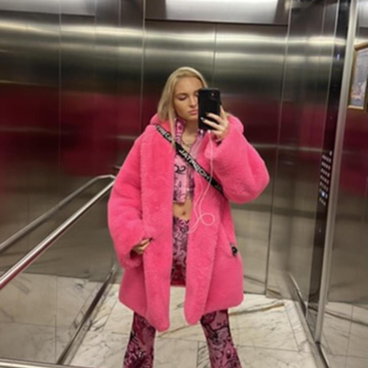 Elsie and Fred bright pink fur coat Perfect... Depop
