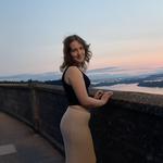 elleriecelery's profile picture