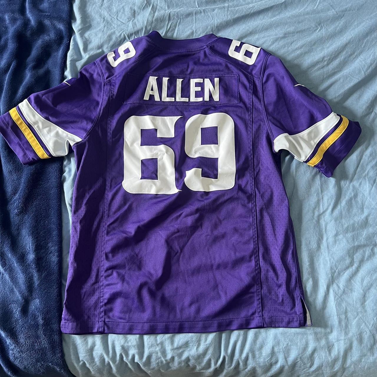 NFL Minnesota Vikings jersey size M fits a bit - Depop