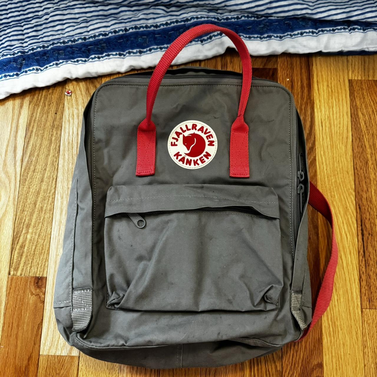 Fjallraven kanken grey and pink hotsell