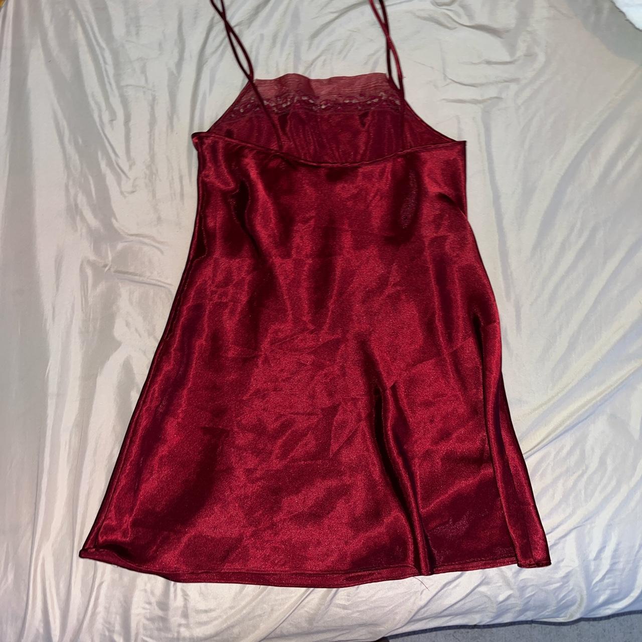 The cutest jaclyn smith studios vintage maroon silk... - Depop