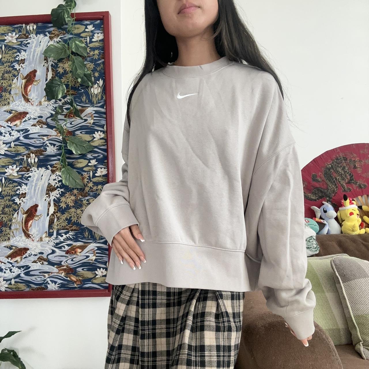 nike grey women's sweatshirt