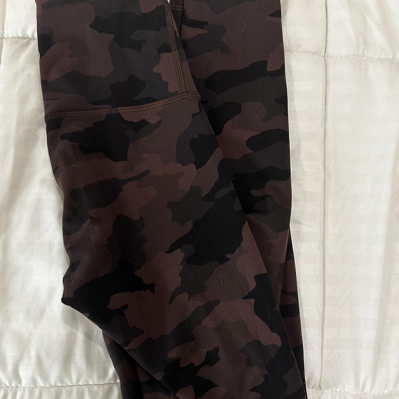LULULEMON -brown camo leggings -size 2 (worn - Depop