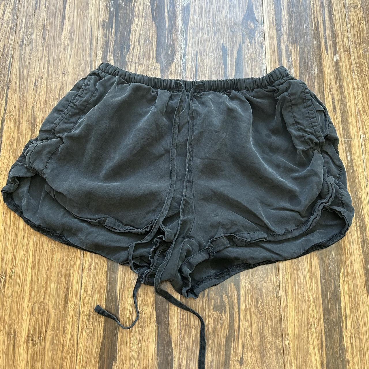 black flowy brandy melville shorts fits - Depop