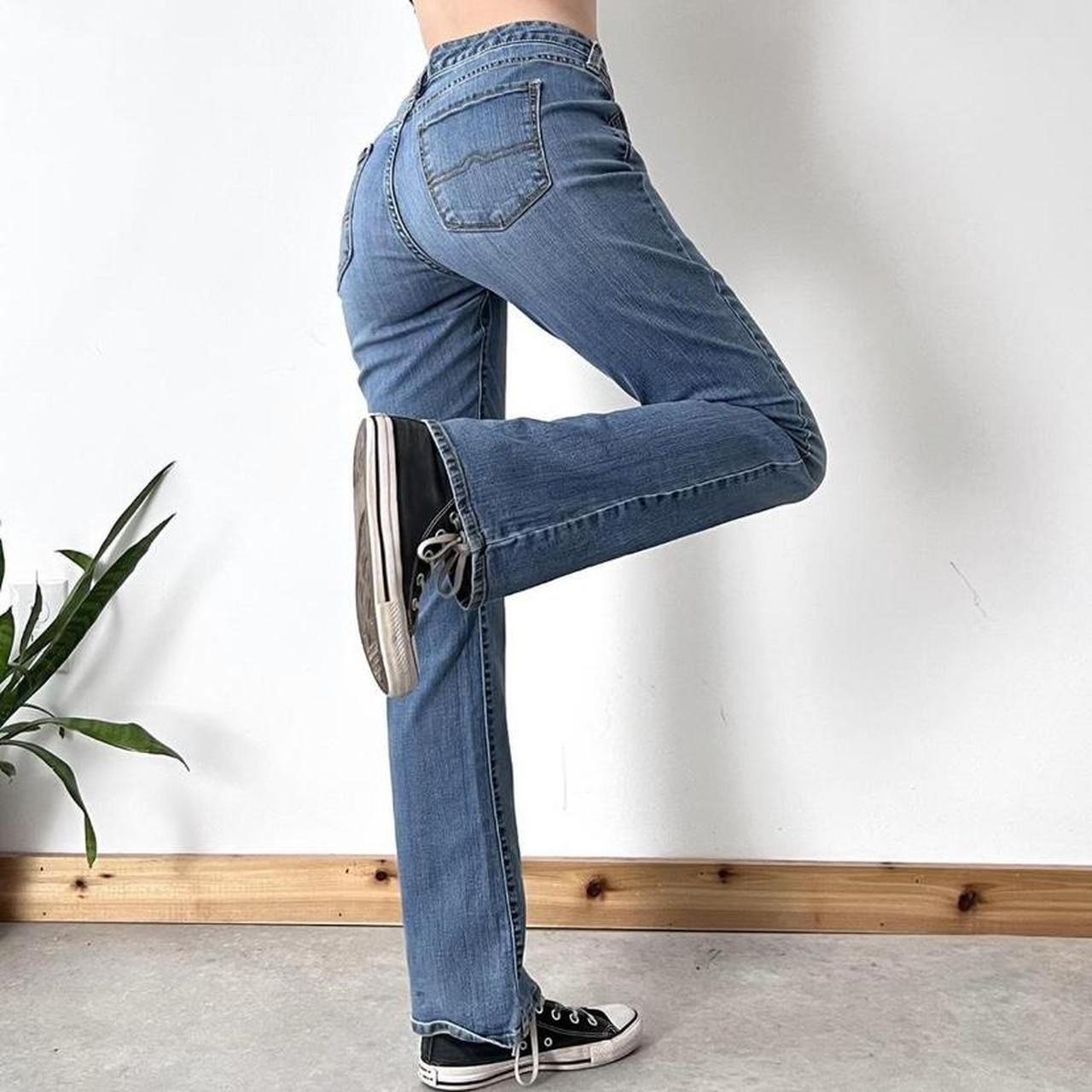 2000 flare jeans Flattering low rise fit. Great... - Depop