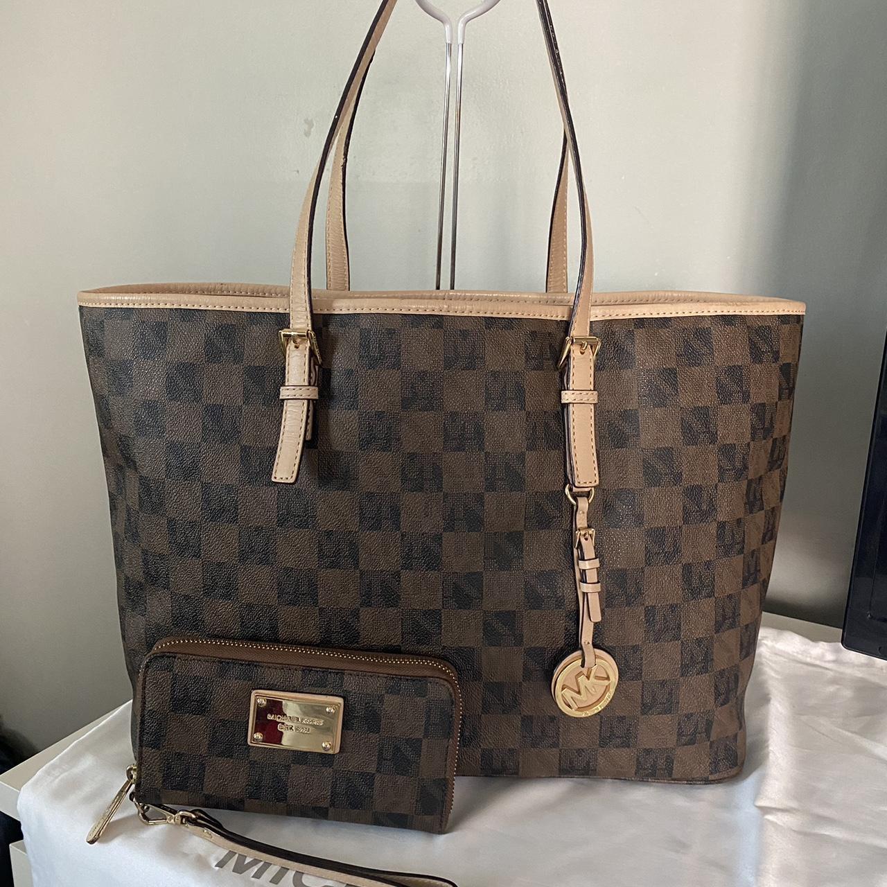 Like new Louis Vuitton never full MM and Michael - Depop