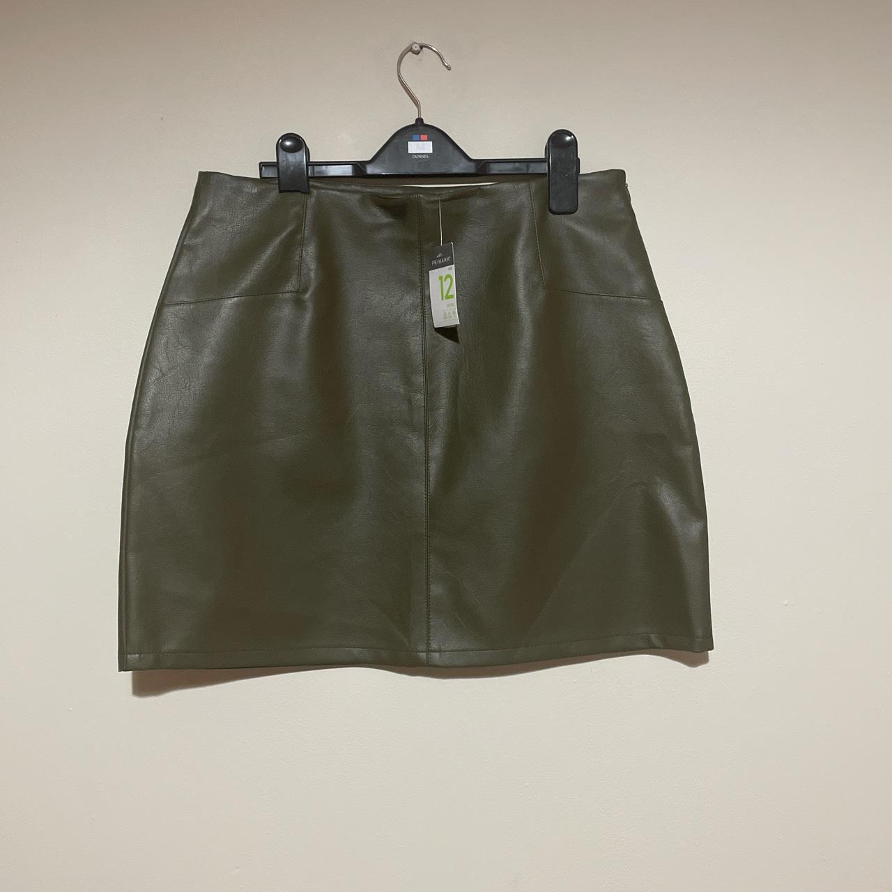 Green faux 2025 leather skirt primark