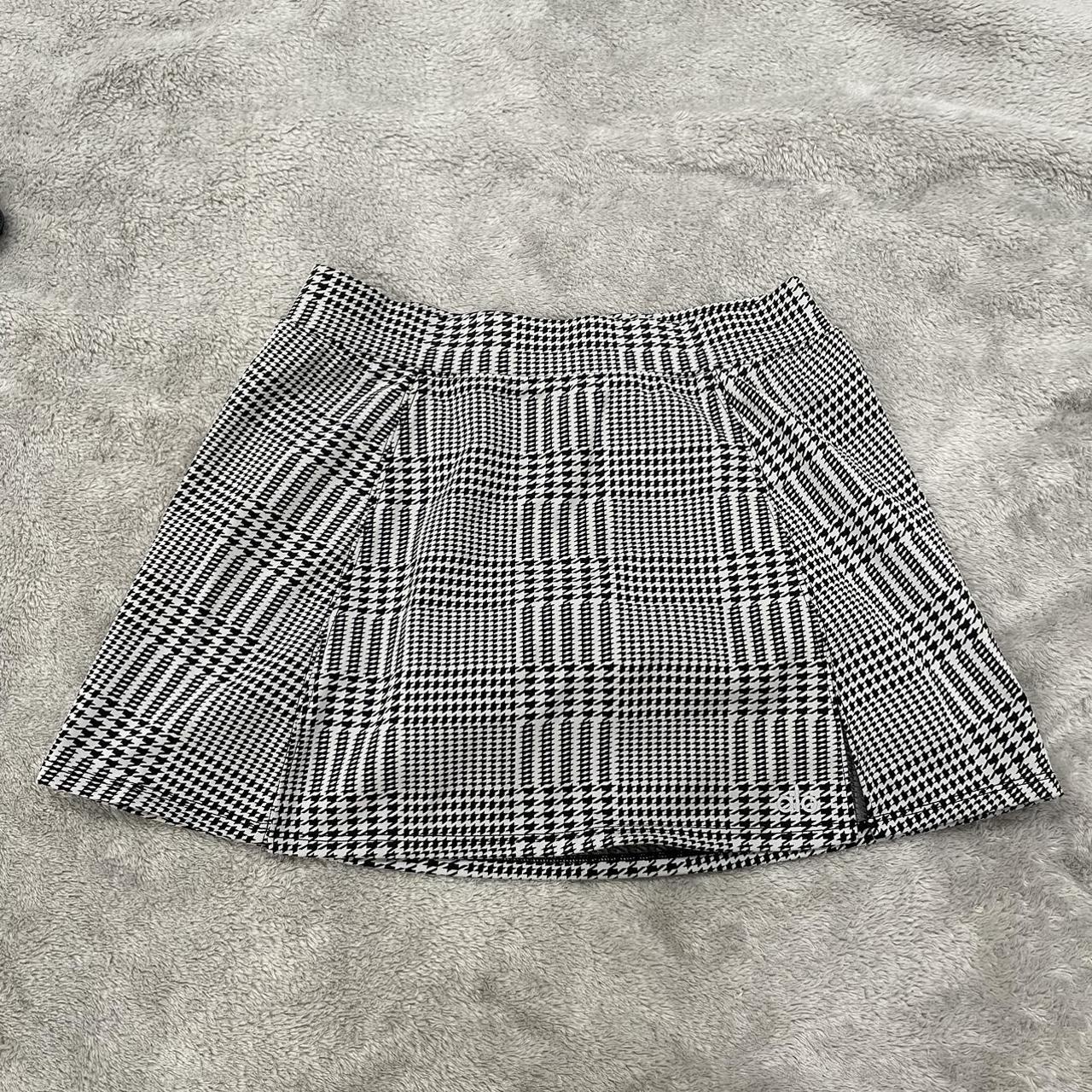 Alo plaid skort #cute #skort #basic #athletic #trendy - Depop