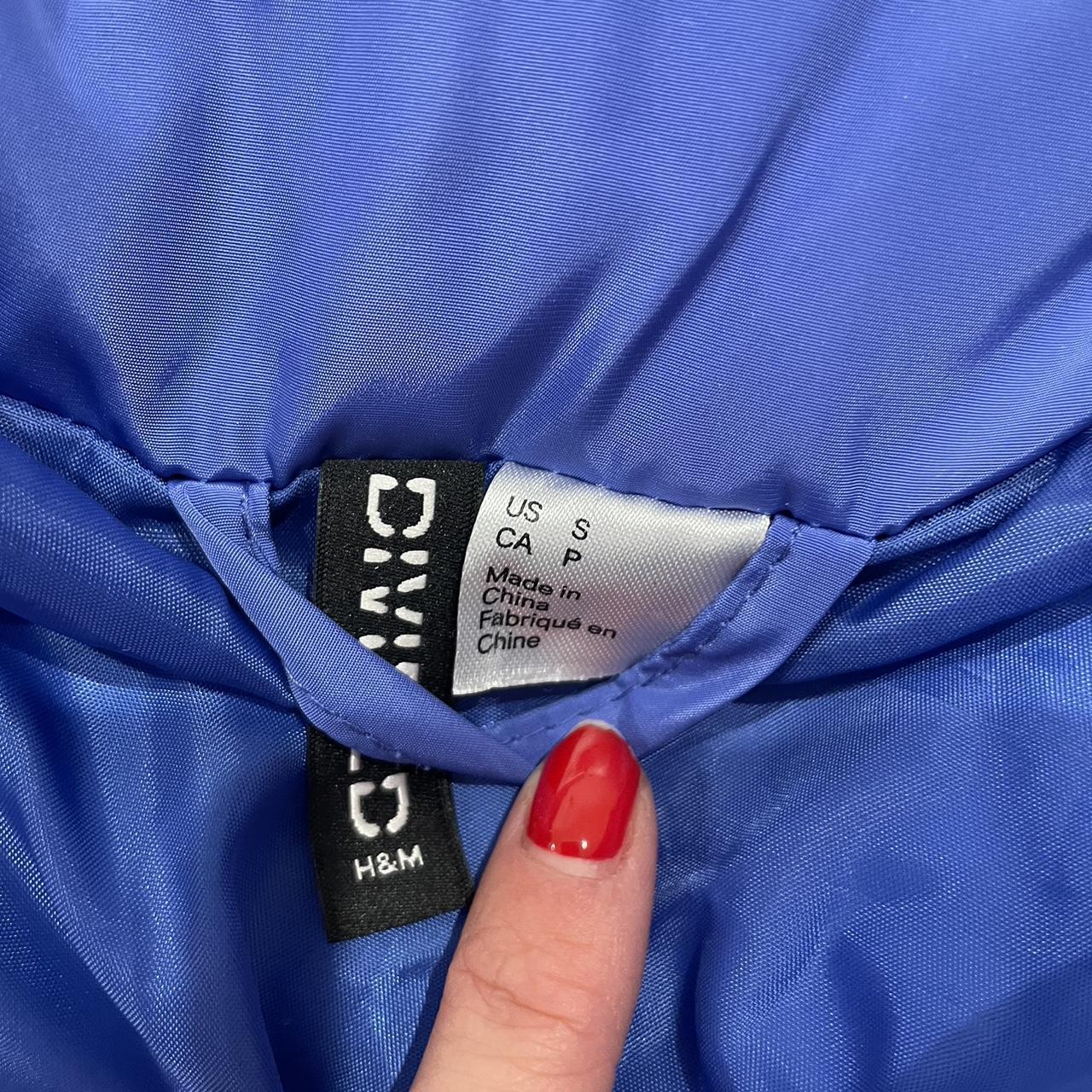 H&M blue puffer jacket #winter #cozy #comfy #basic... - Depop