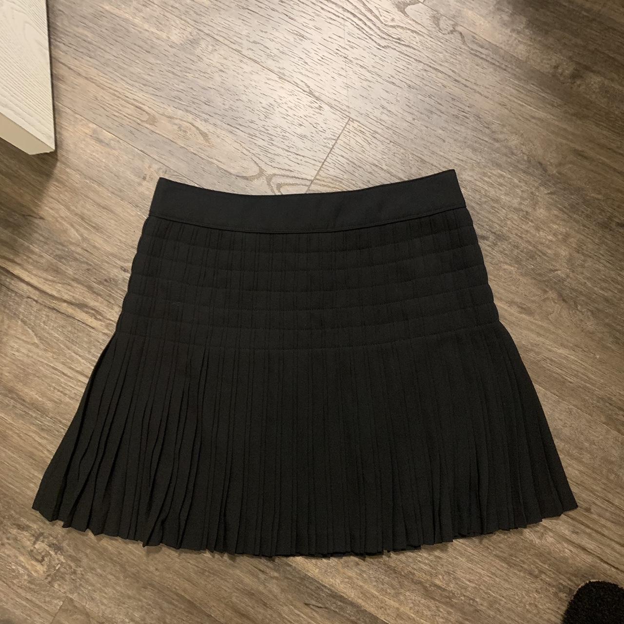Black pleated J crew skirt Size 6 Laid flat... Depop