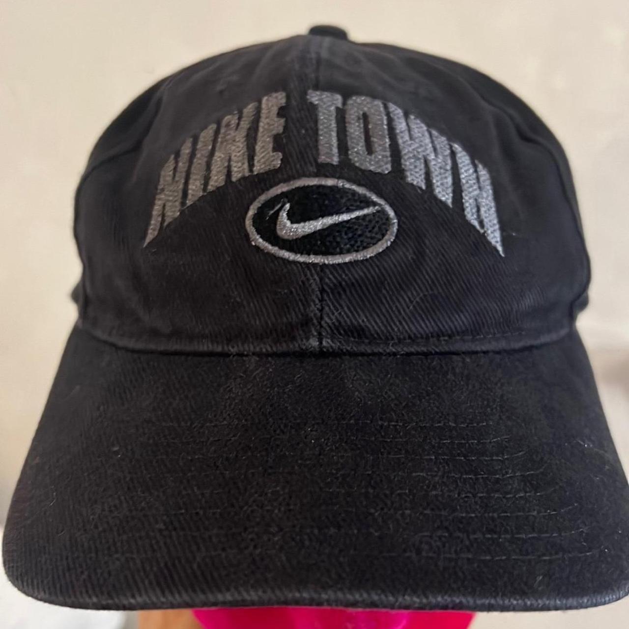nike town cap
