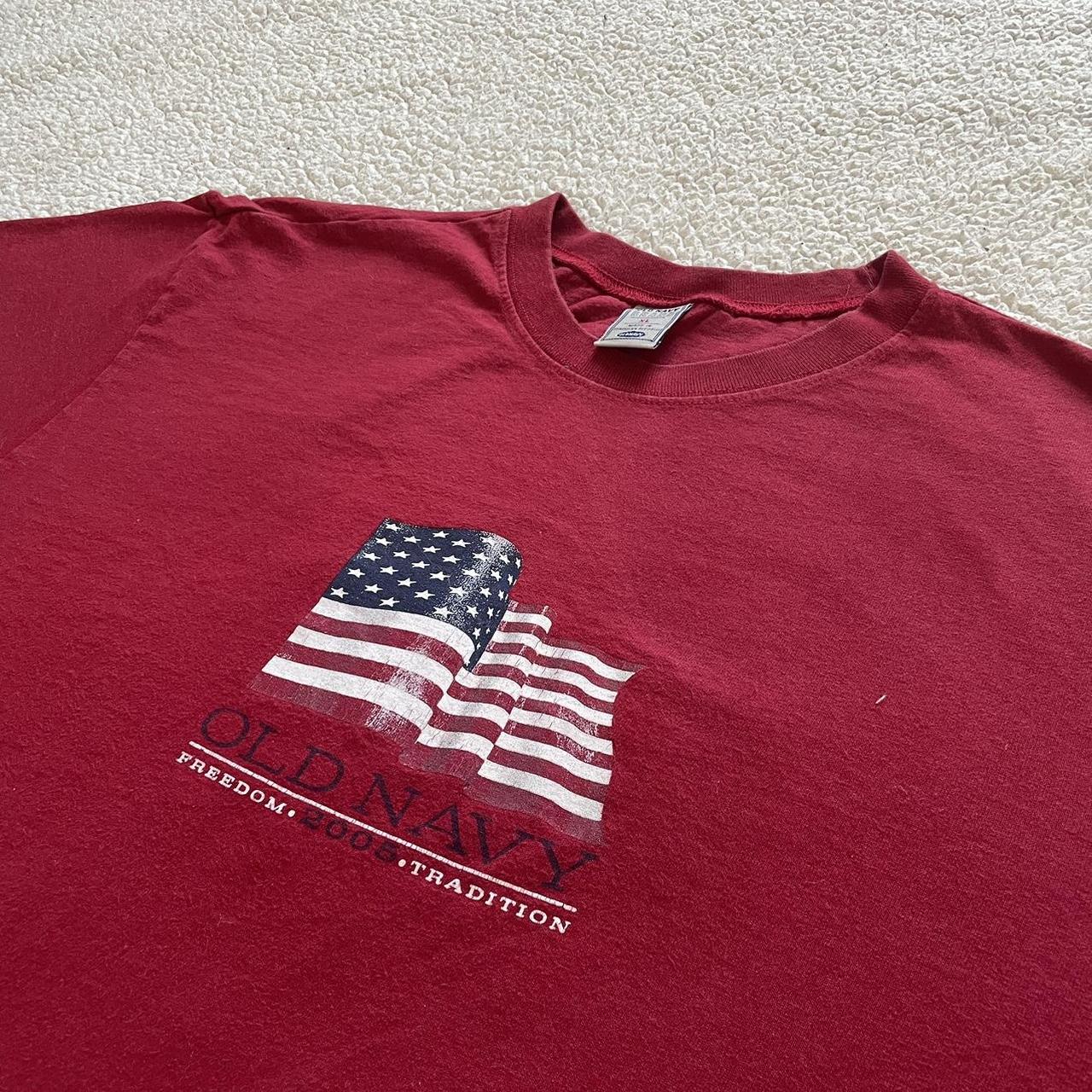 vintage 90s old navy t-shirt with american flag 🤍 - Depop