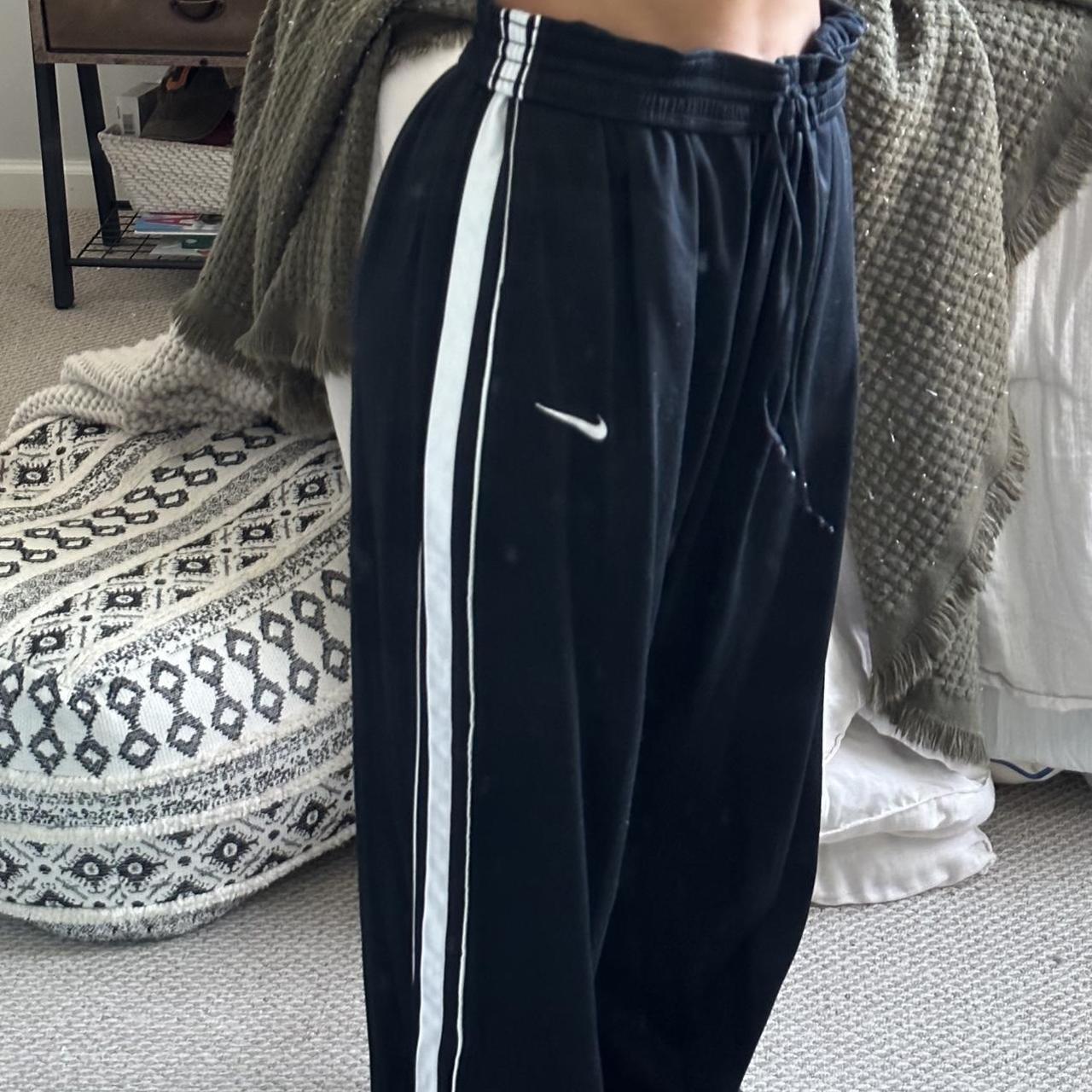 Nike Women's Black and White Trousers (2)