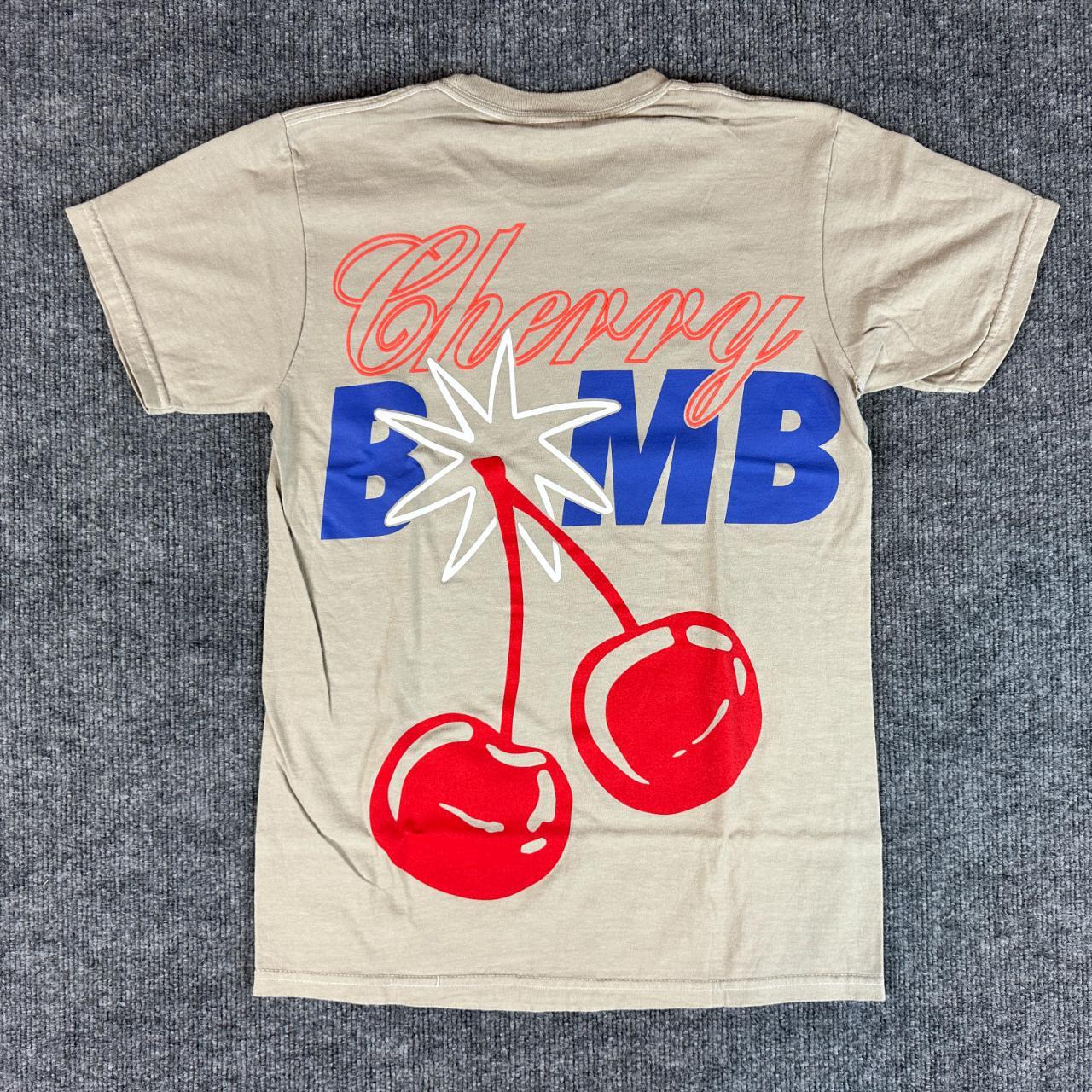 PacSun Women's T-shirt - Cream/Tan - S – Cherry Bomb - Pacsun - Small - …