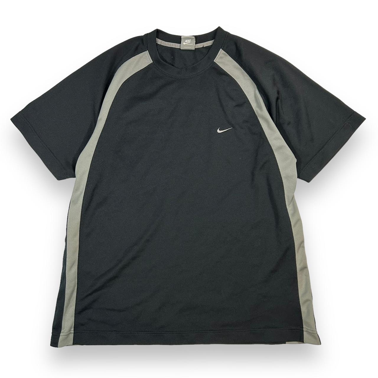 Vintage Y2K Nike Tee Shirt From early 2000s. Black... - Depop