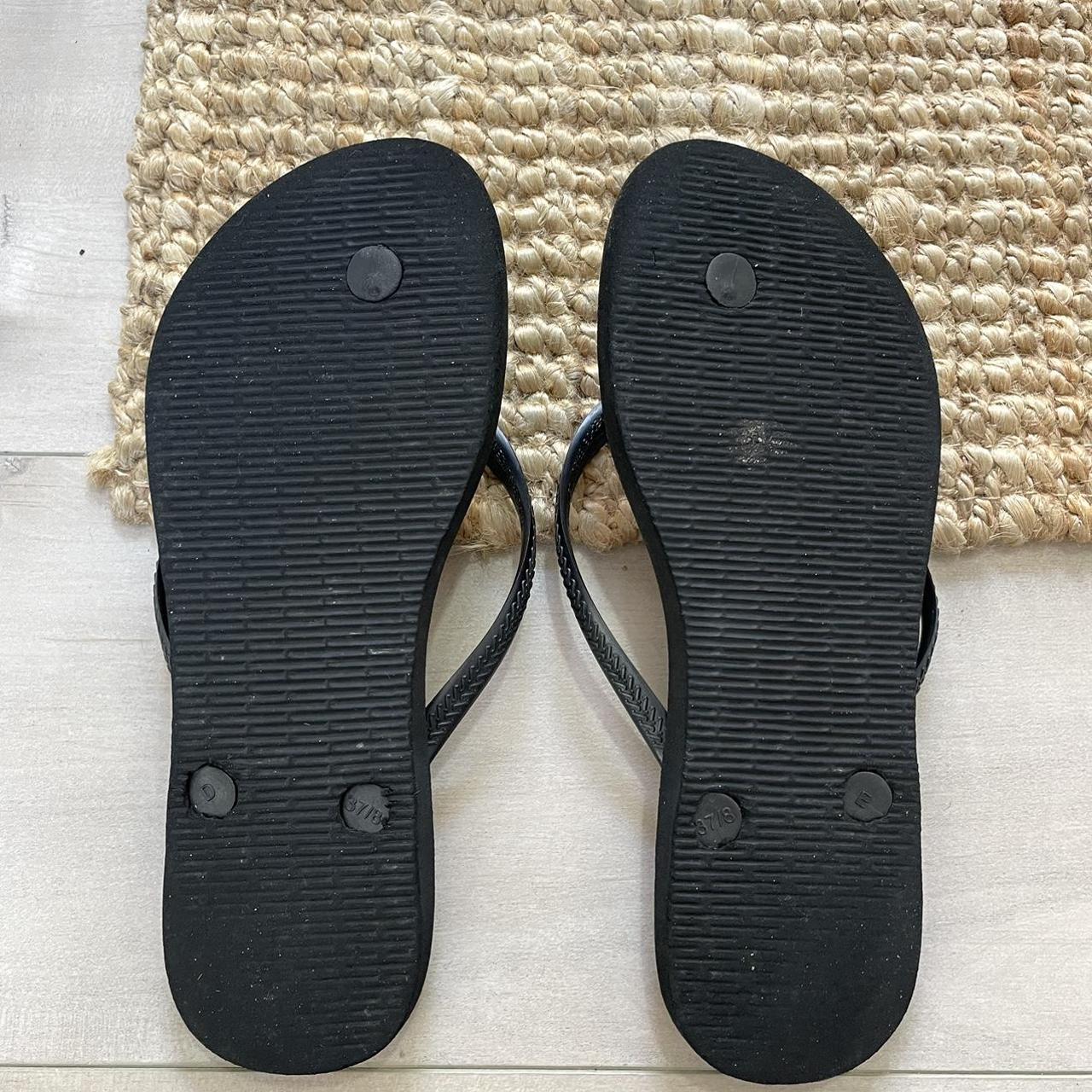 Havaianas Women's Black and Orange Flipflops | Depop