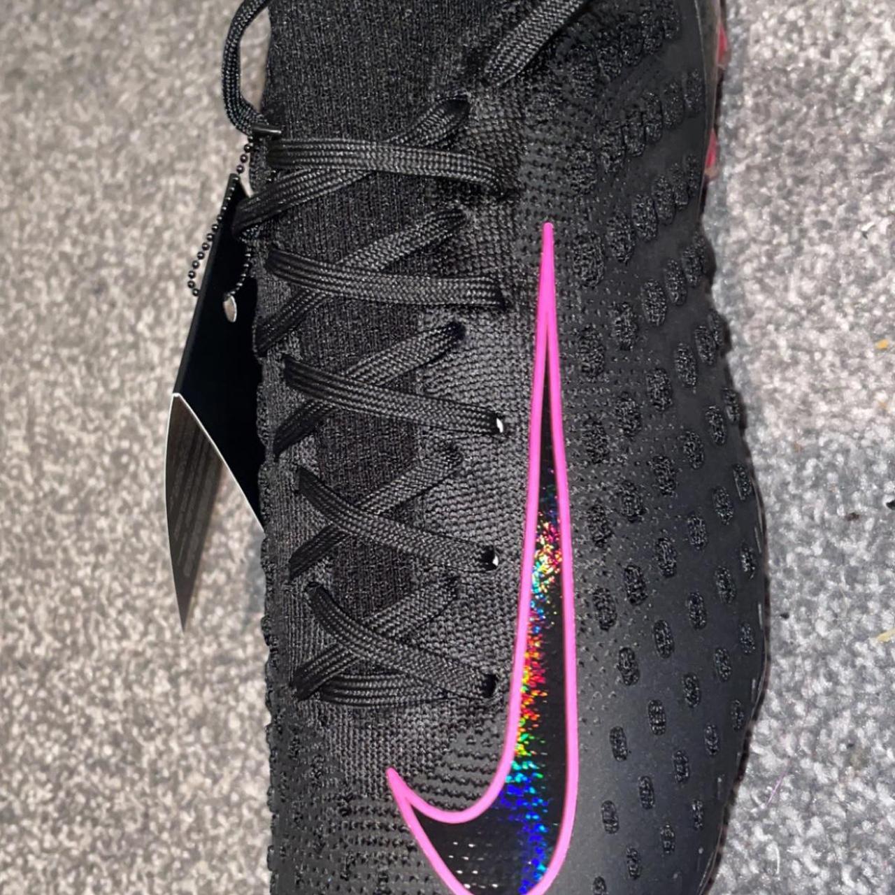 nike venom x