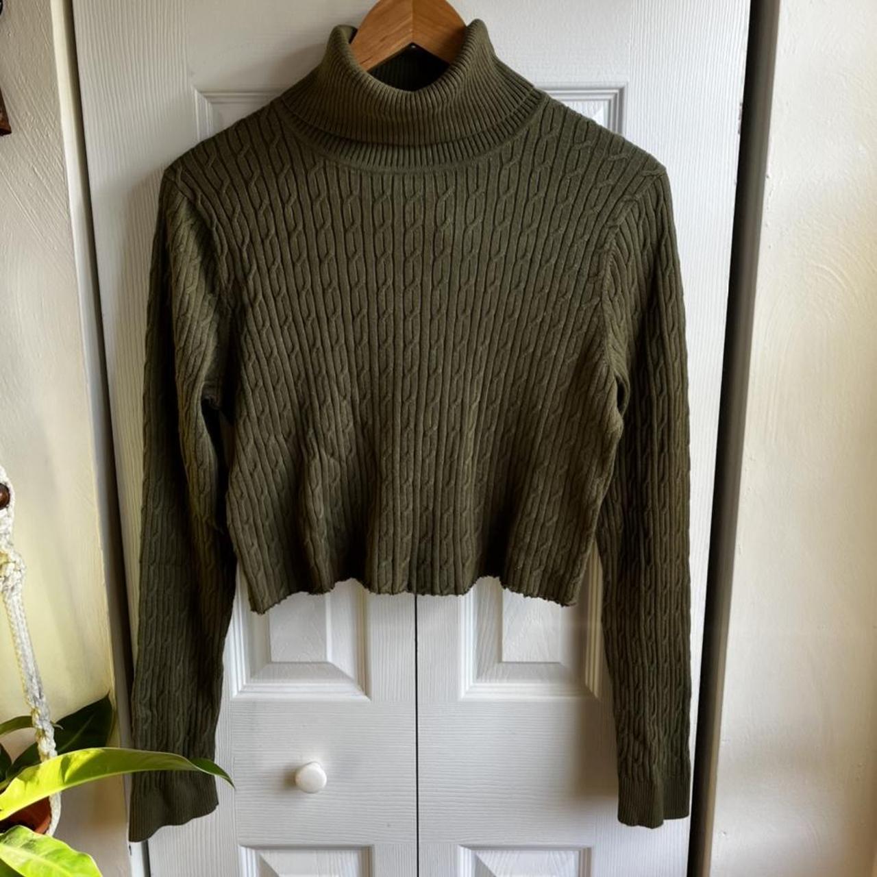 Adorable army green crop sweater! Perfect for chilly... - Depop