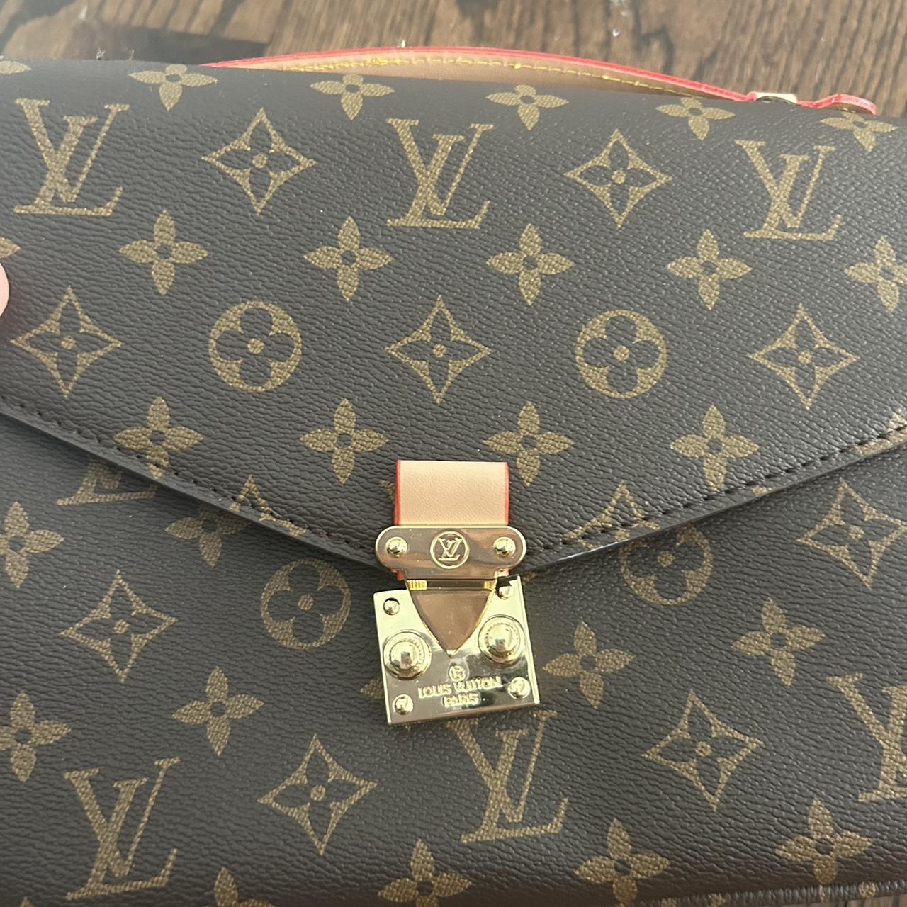 Louis Vuitton Women's Bag (3)