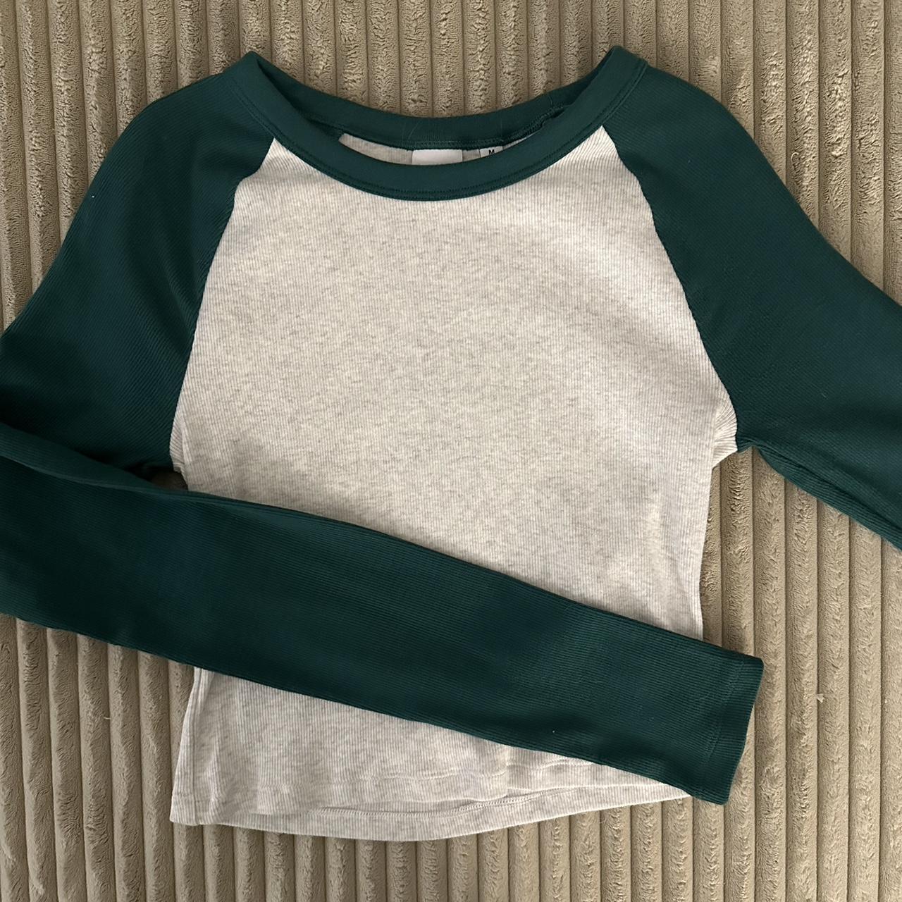 Aritzia Tna Baseball Tee aritzia aritziatna... Depop