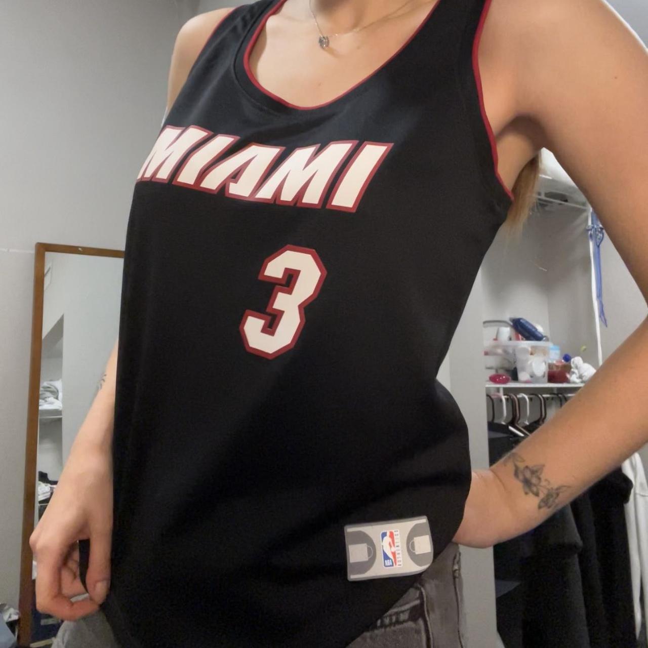 Miami heat wade jersey black - Depop