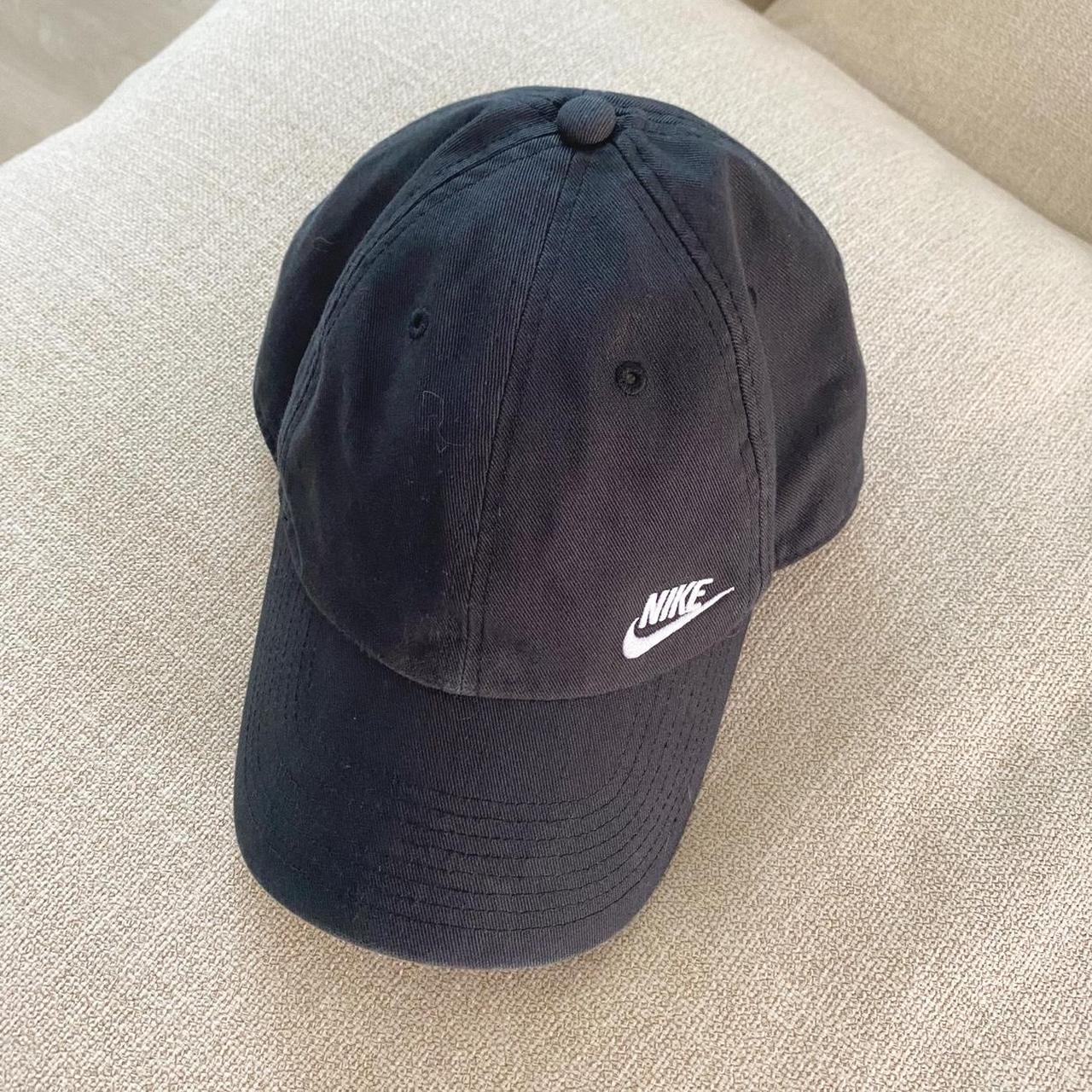 Nike Women's Hat | Depop