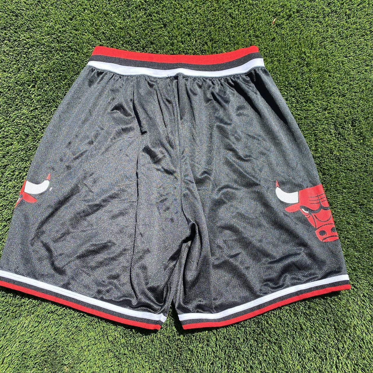 Vintage Champion Chicago Bulls pinstripe shorts Sz - Depop