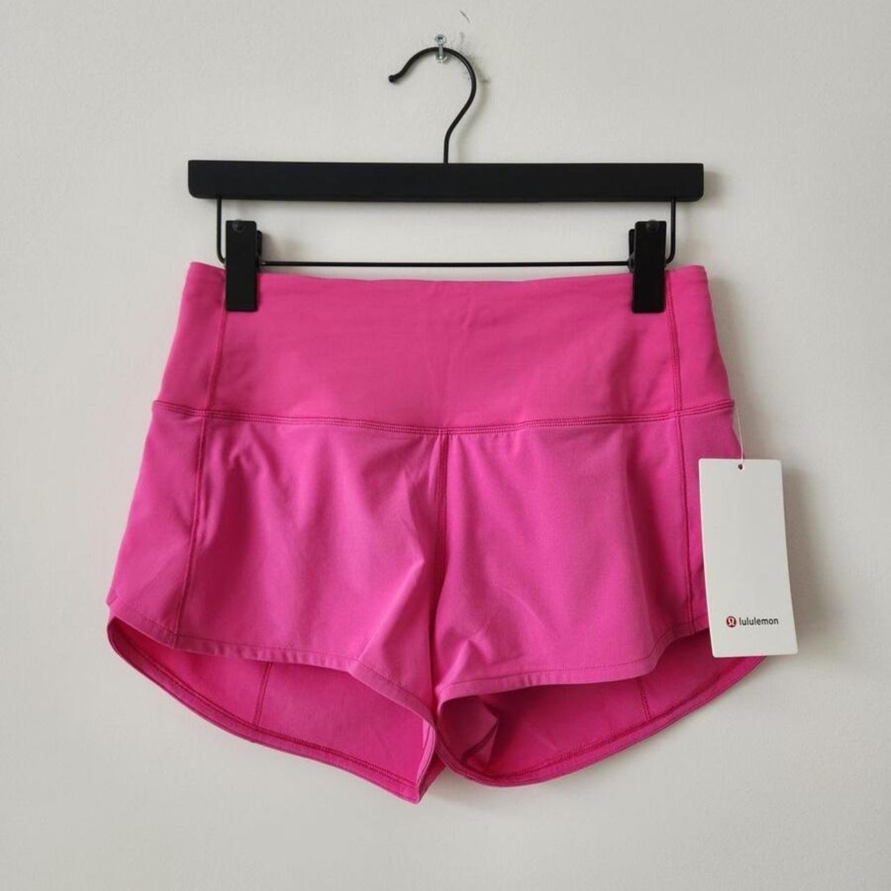 LULULEMON Hotty hot shorts in sonic pink, 2.5 inch