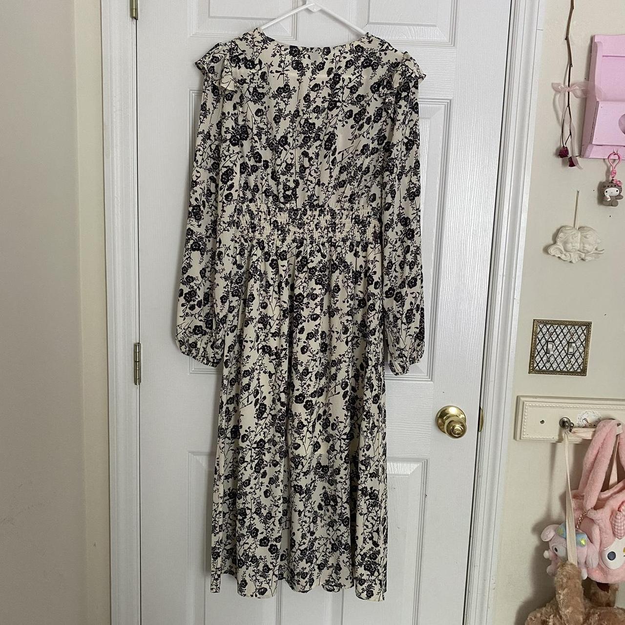 SHEIN Women's Cream and Navy Dress | Depop