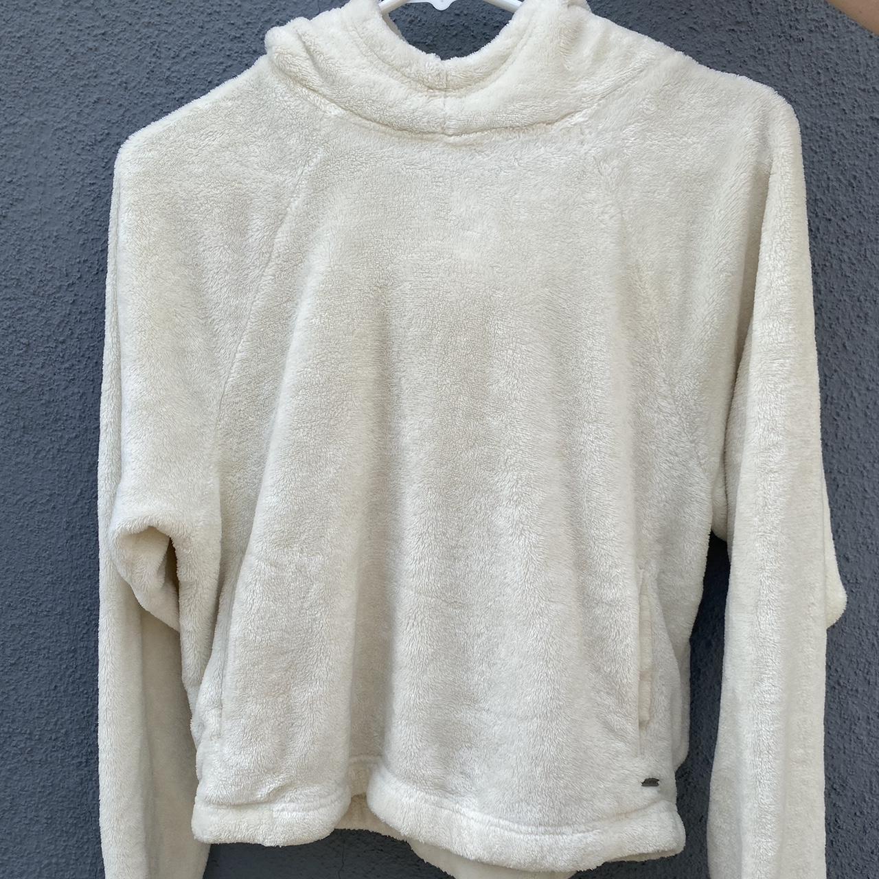 Hollister fluffy clearance sweatshirt