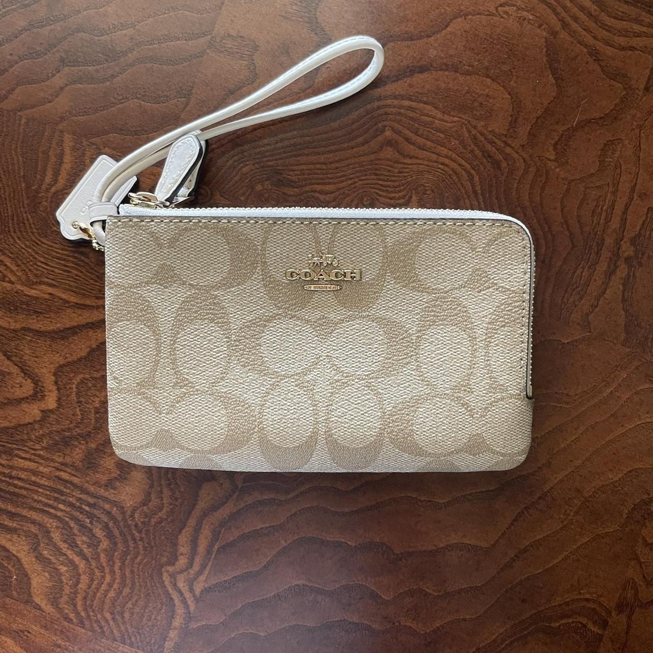 Coach cheap tan wristlet