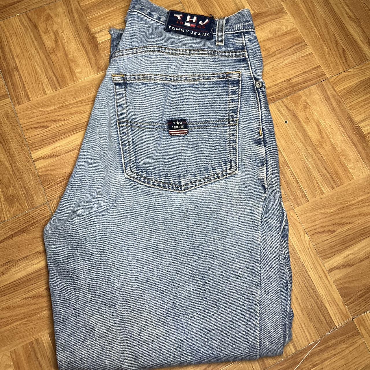 Tommy Hilfiger Women's Blue and Red Jeans | Depop