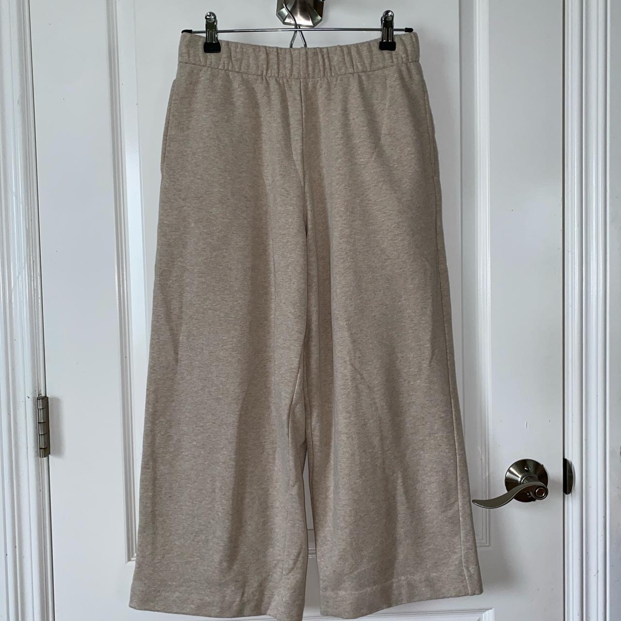 Vince Beige Cropped Lounge Pants Depop