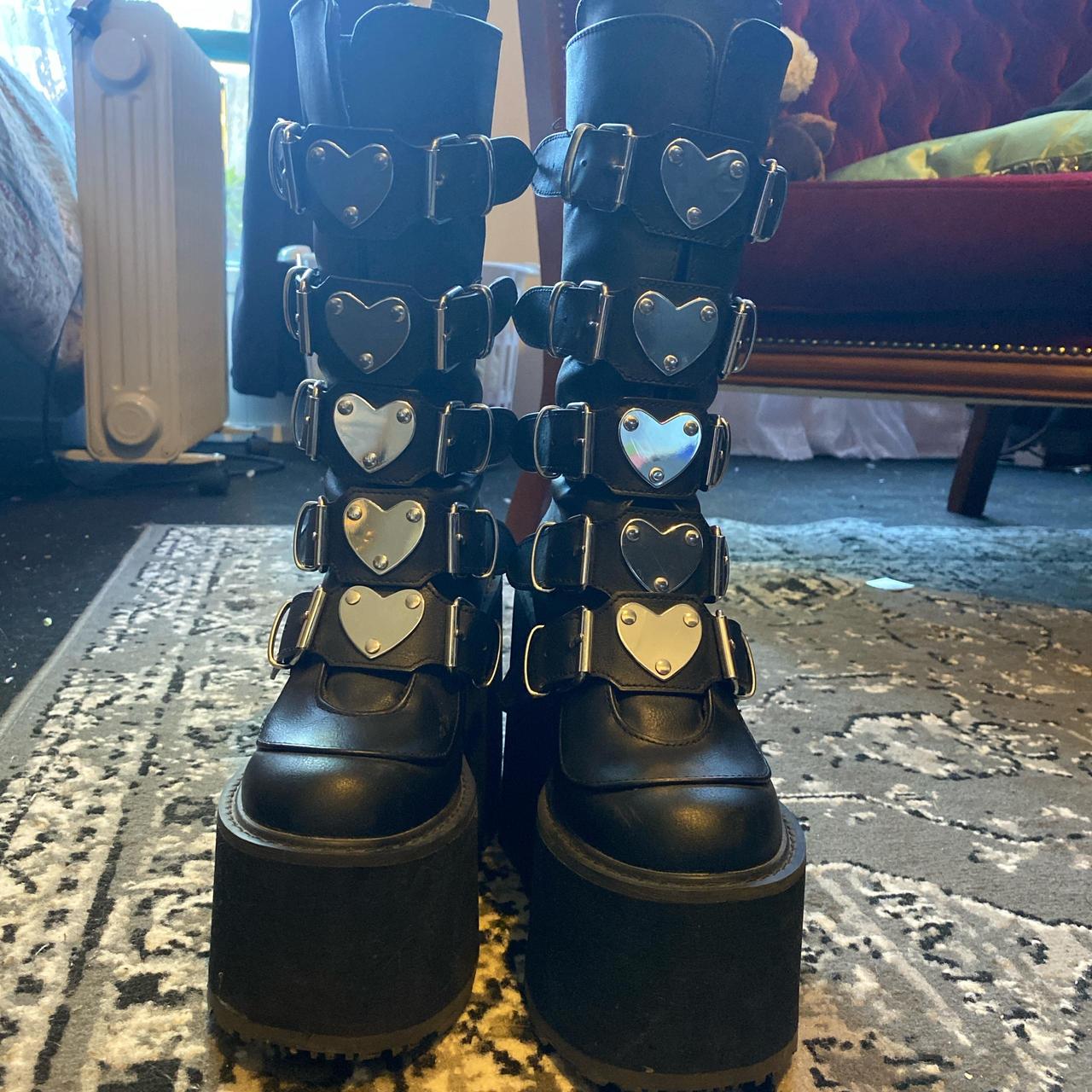 demonia swing 230 black