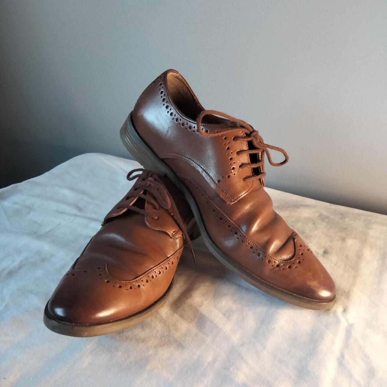 CLARKS WINGTIP SHOES 🥥 Tan coloured leather Oxford... - Depop