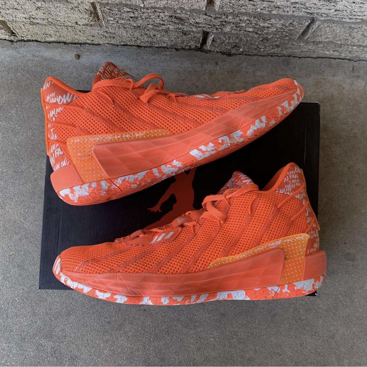 Adidas Damian Lillard Dame (I Am My Own Fan)