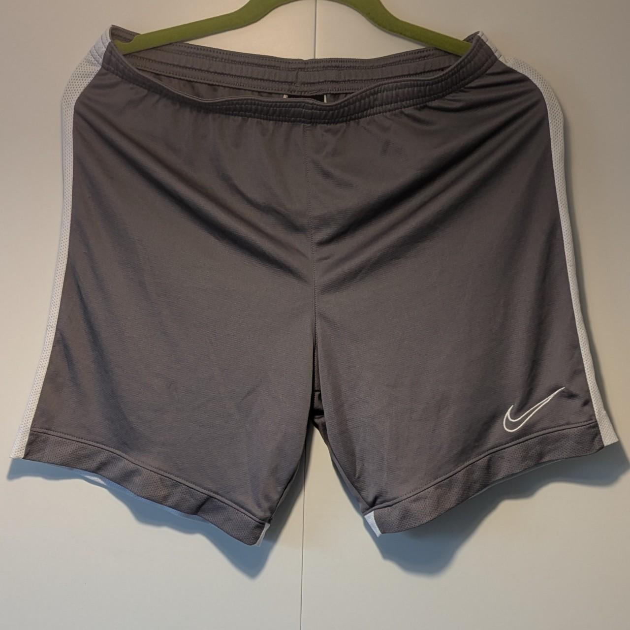 item listed by thesegarmz