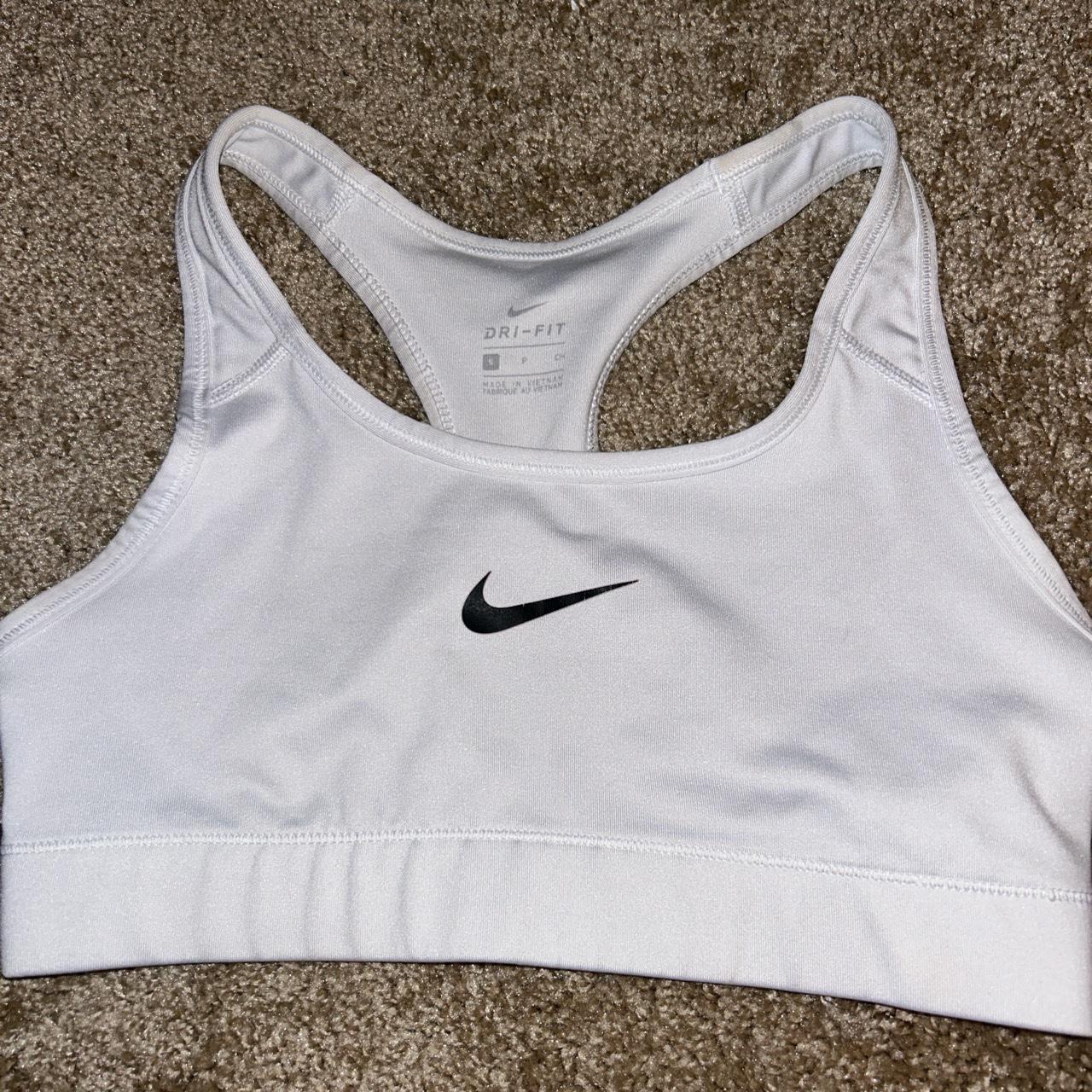 womens white nike sports bra